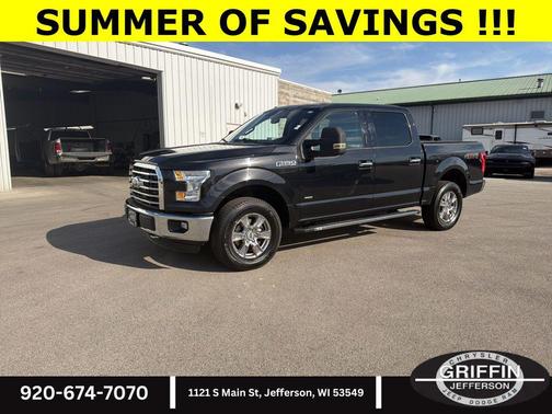 TUXEDO BLACK METALLIC 2015 Ford F-150 XLT