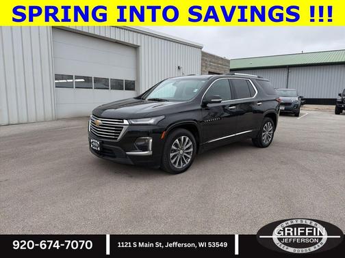 Mosaic Black Metallic 2023 Chevrolet Traverse Premier