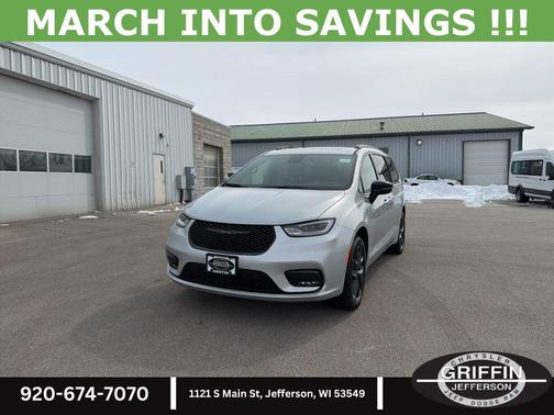 2026 Chrysler Pacifica Limited