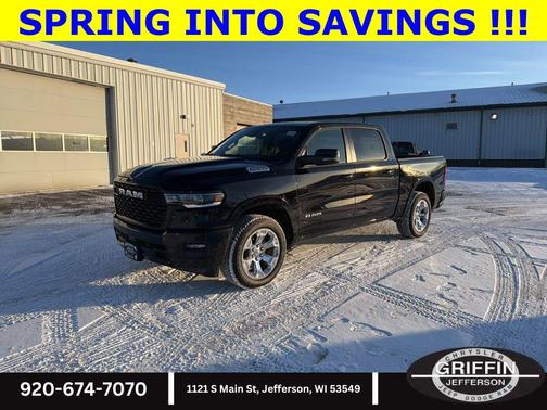 Diamond Black Crystal Pearlcoat 2026 RAM 1500 Big Horn/Lone Star