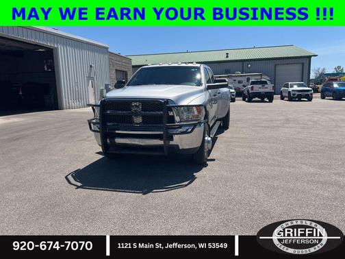 Bright Silver Metallic Clearcoat 2018 RAM 3500 Tradesman Crew Cab 4x4 8' Box
