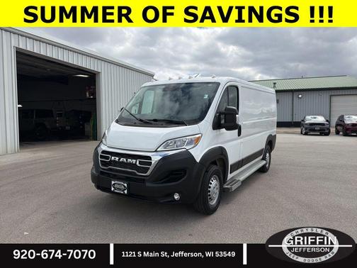 Bright White Clearcoat 2025 RAM ProMaster 2500 Tradesman