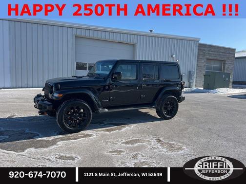 Black Clearcoat 2021 Jeep Wrangler Unlimited Sahara