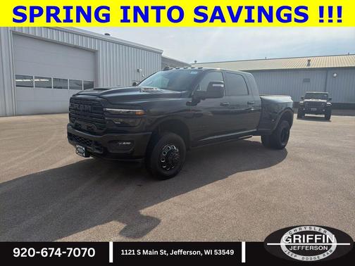 Diamond Black Crystal Pearlcoat 2026 RAM 3500 Laramie Mega Cab 4x4 6'4' Box