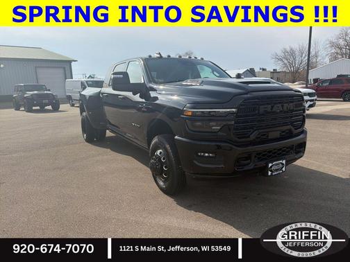 Diamond Black Crystal Pearlcoat 2026 RAM 3500 Laramie Mega Cab 4x4 6'4' Box