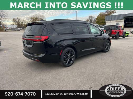 2026 Chrysler Pacifica L