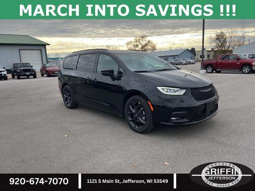 2026 Chrysler Pacifica L