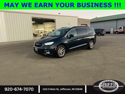 Fathom Blue Pearlcoat 2022 Chrysler Pacifica Touring L
