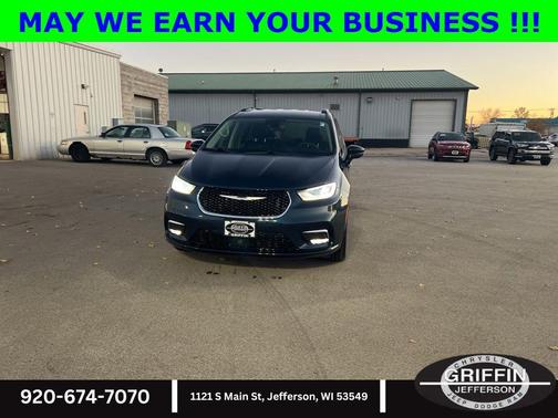 Fathom Blue Pearlcoat 2022 Chrysler Pacifica Touring L