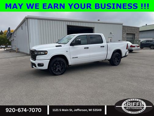 Bright White Clearcoat 2026 RAM 1500 Big Horn/Lone Star
