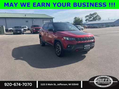 Red Hot Pearlcoat 2025 Jeep Compass Trailhawk
