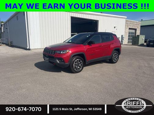Red Hot Pearlcoat 2025 Jeep Compass Trailhawk