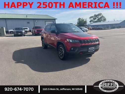 Red Hot Pearlcoat 2025 Jeep Compass Trailhawk