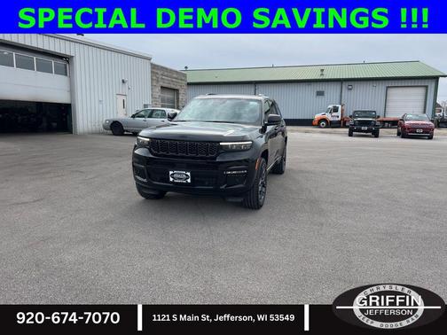 Diamond Black Crystal Pearlcoat 2025 Jeep Grand Cherokee L Summit