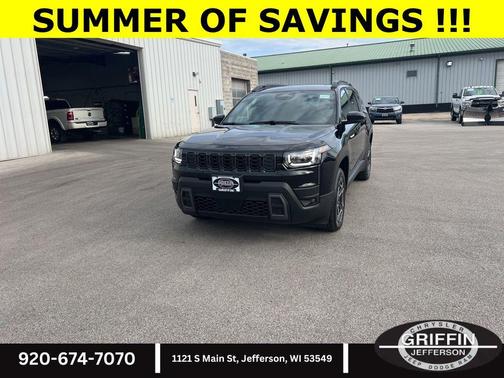 Diamond Black Crystal Pearlcoat 2026 Jeep Cherokee Limited