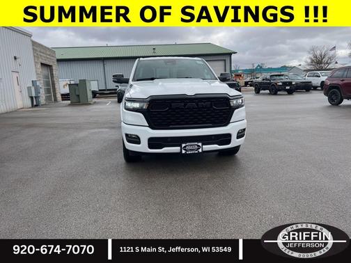 Bright White Clearcoat 2026 RAM 1500 Big Horn/Lone Star