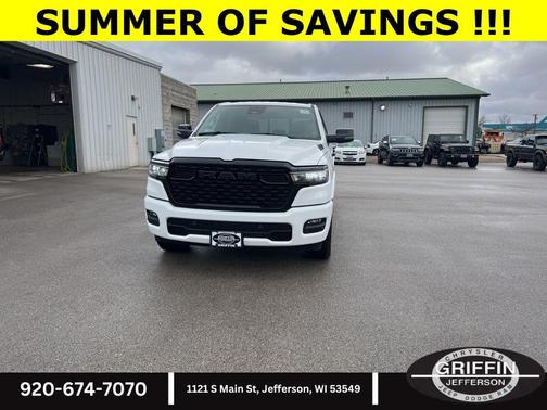 Bright White Clearcoat 2026 RAM 1500 Big Horn/Lone Star