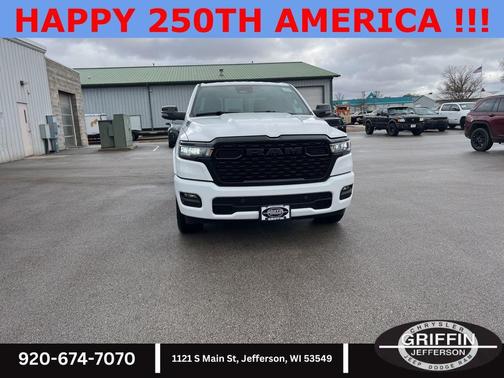 Bright White Clearcoat 2026 RAM 1500 Big Horn/Lone Star