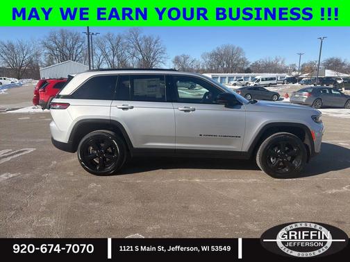 Silver Zynith 2026 Jeep Grand Cherokee Limited