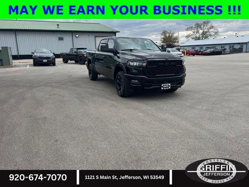 Diamond Black Crystal Pearlcoat 2026 RAM 1500 Big Horn/Lone Star