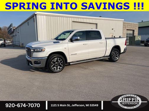 Ivory White Tri-Coat Pearlcoat 2026 RAM 1500 Laramie