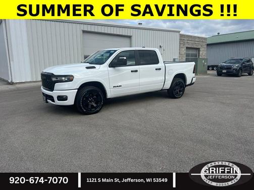 Bright White Clearcoat 2026 RAM 1500 Big Horn/Lone Star
