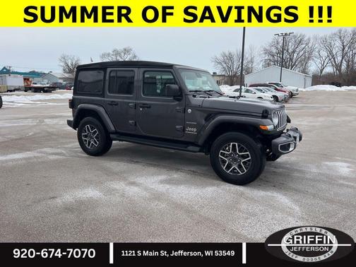 Granite Crystal Metallic Clearcoat 2024 Jeep Wrangler 4-Door Sahara 4x4