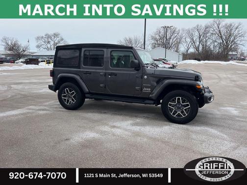 2024 Jeep Wrangler 4-Door Sahara 4x4