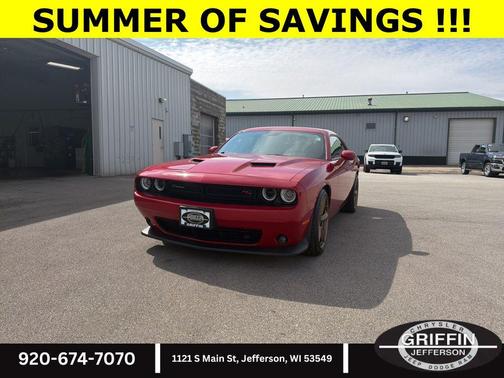 Redline Red Tricoat Pearl 2016 Dodge Challenger R/T Scat Pack
