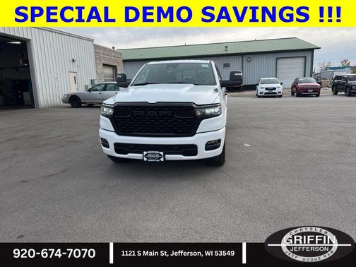 Bright White Clearcoat 2026 RAM 1500 Big Horn/Lone Star