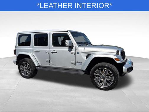 Silver Zynith Clearcoat 2024 Jeep Wrangler 4xe High Altitude