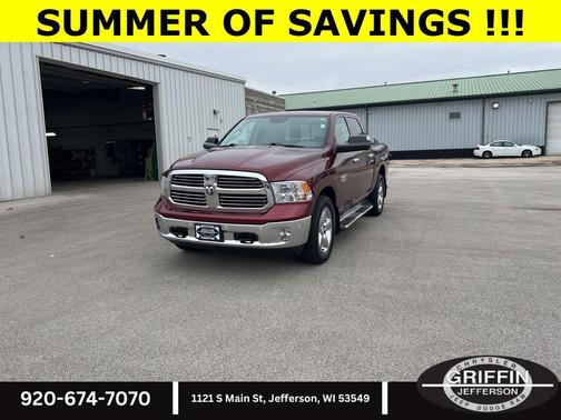 Delmonico Red Pearlcoat 2016 RAM 1500 Big Horn