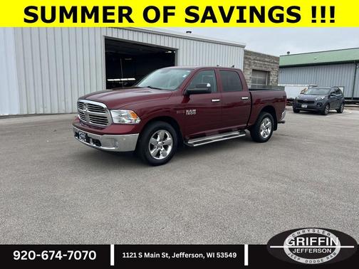Delmonico Red Pearlcoat 2016 RAM 1500 Big Horn