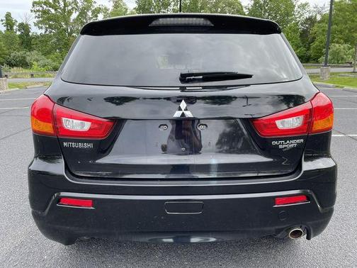 Photo 4 of 32 of 2012 Mitsubishi Outlander Sport SE