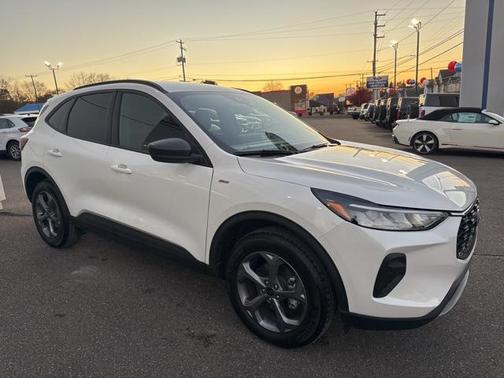 2025 Ford Escape ST-Line
