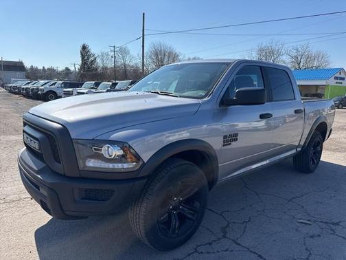 2024 RAM 1500 Classic Warlock Crew Cab 4x4 5'7' Box
