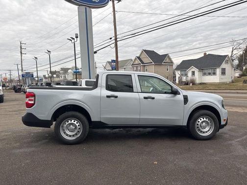 Space White Metallic 2026 Ford Maverick XL
