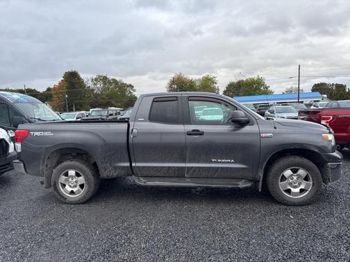 2011 Toyota Tundra Grade