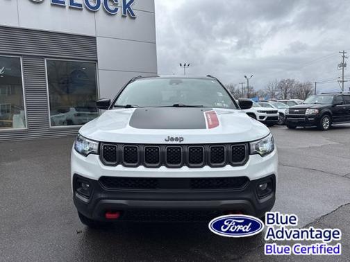 2023 Jeep Compass Trailhawk