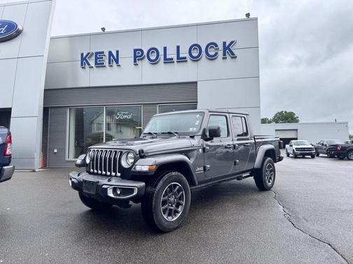 2023 Jeep Gladiator Overland