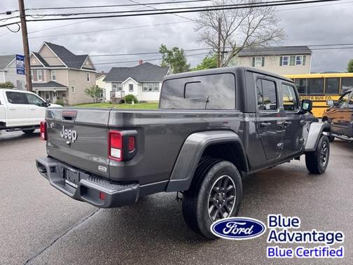 2023 Jeep Gladiator Overland
