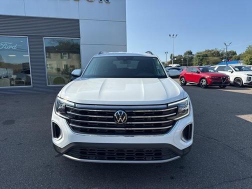 2025 Volkswagen Atlas 2.0T SE w/Technology 4MOTION