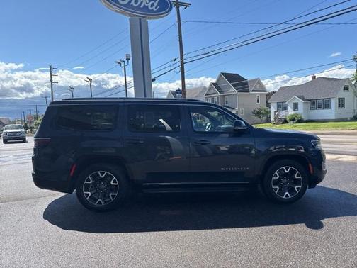 2024 Jeep Wagoneer Series III 4x4