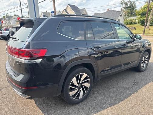 2024 Volkswagen Atlas 2.0T SE w/Technology 4MOTION
