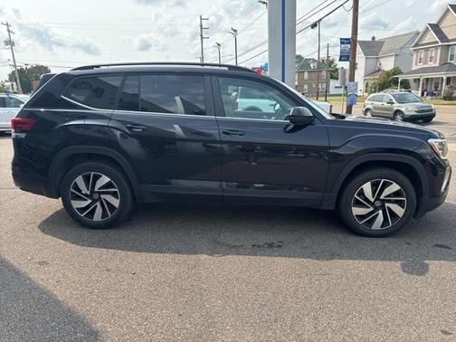 2024 Volkswagen Atlas 2.0T SE w/Technology 4MOTION