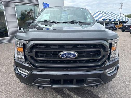 AGATE BLACK METALLIC 2023 Ford F-150 XLT