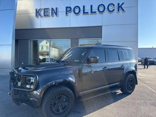 2022 Land Rover Defender 110 V8