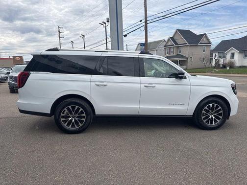 Oxford White 2025 Ford Expedition Max Platinum