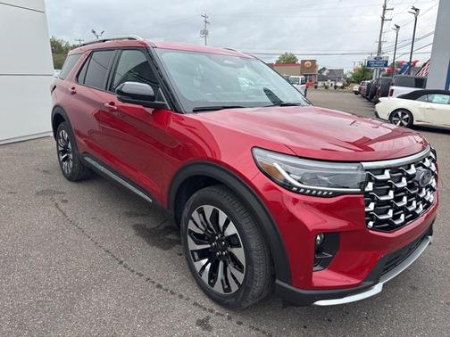 2025 Ford Explorer Platinum