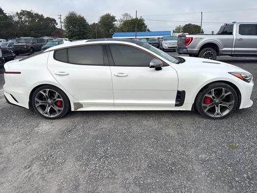 2019 Kia Stinger GT2